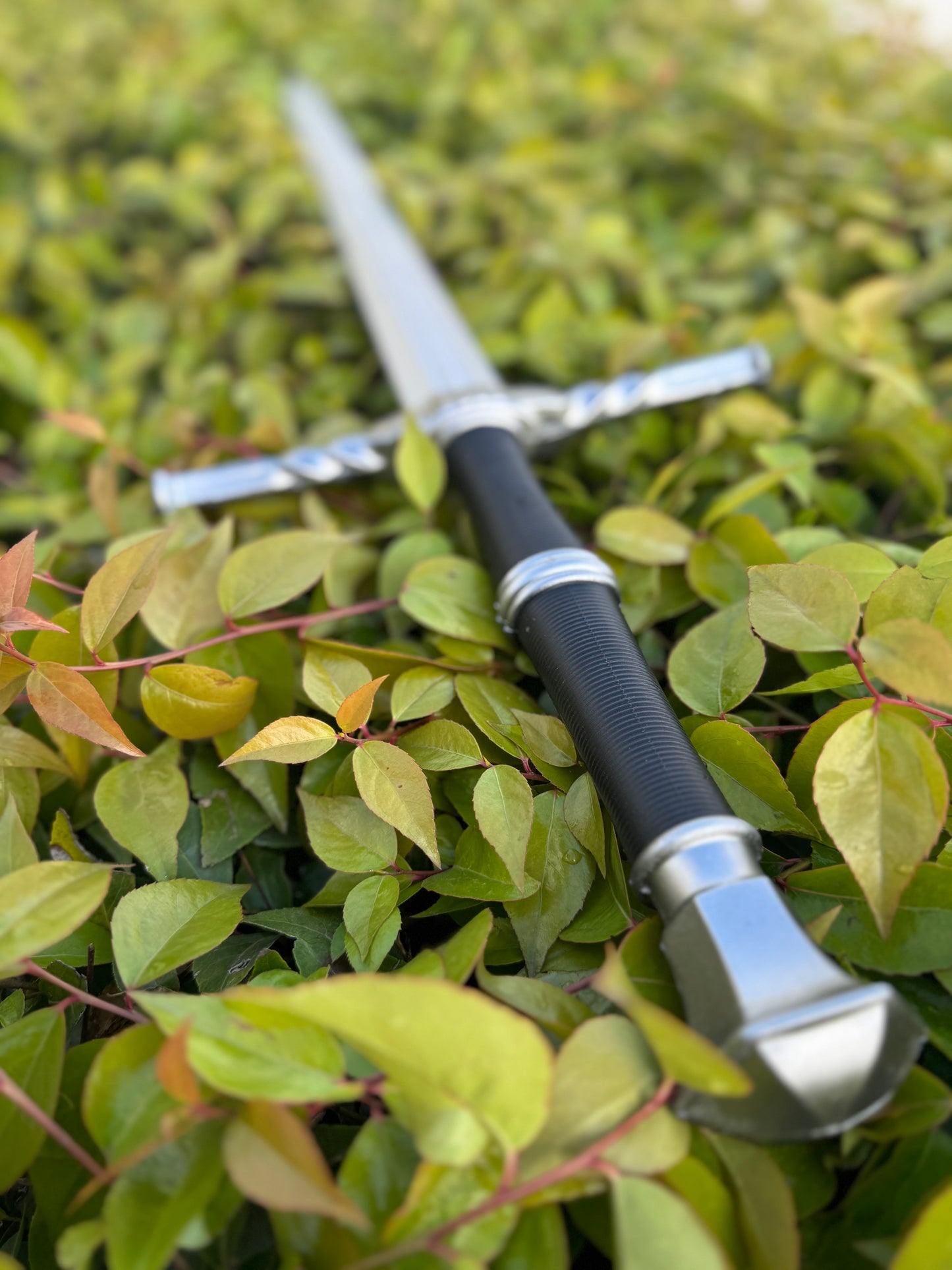 Medieval Hunter Sword – PU Foam Replica for Cosplay & Display